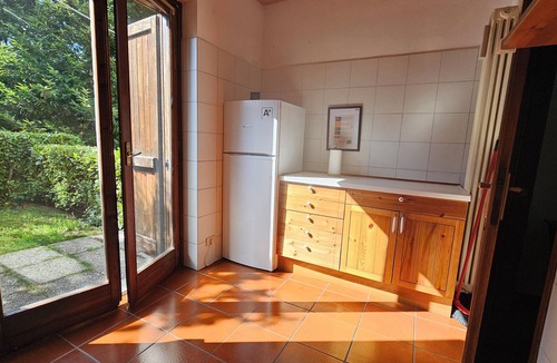 Galbiate House | Family oriented residence - Exclusive position , large heated pool & gardens