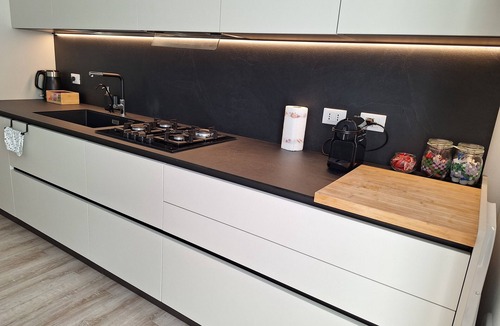 Stazione Apartment | Fantoni Guest House - Central Bergamo - Free Parking - 2 Bedrooms - 2 Bathrooms