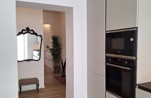 Stazione Apartment | Fantoni Guest House - Central Bergamo - Free Parking - 2 Bedrooms - 2 Bathrooms