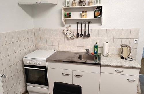 Mandelholz Apartment | Ferienwohnung Das Alte E-werk mit Kamin - Fewo mit 2 SZ