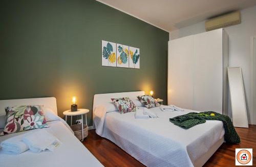 Milan Apartment | Fiore Milanese - San Siro, Fiera & City Life - RINNOVAMENTO FACCIATA PALAZZO IN CORSO