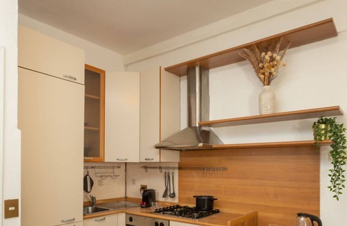 Dergano Apartment | Flower Exclusive Apartment - M3 - Isola District