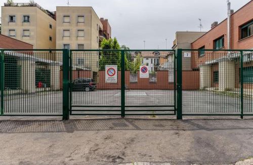 Precotto Apartment | Free Parking - 1 Min Metro to Duomo - Loft Moderno