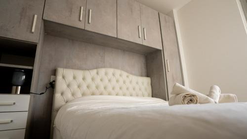 Vedano al Lambro Apartment | Free Parking - San Gerardo cosy apartment