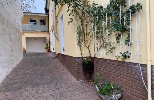 Mainz-Bingen Apartment | Fronhof 3