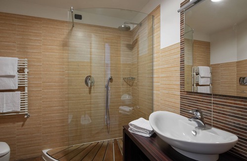 Incirano Hotel | Futura Motel