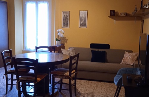 Valgreghentino Apartment | GANZA HOLIDAY FLAT Como Lake relax and fun in cozy apartment