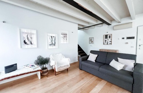 Chinatown Apartment | Garden Penthouse - Large & Trendy Flat, Milano