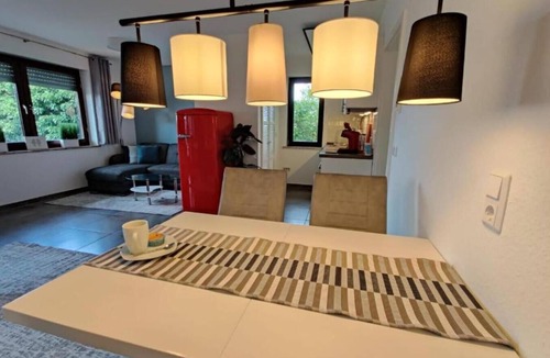 Stadtoldendorf Apartment | Gemütlich Eingerichtete Ferienwohnung Wehner mit Garten und Spielecke