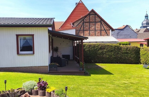 Harzgerode House | Gemütlicher Bungalow mit Terasse im Harz