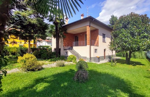 Porlezza Apartment | Giardino by Interhome