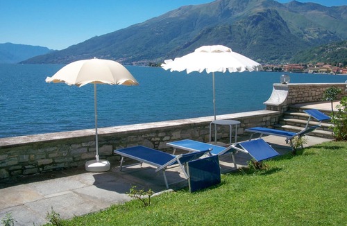 Consiglio di Rumo Apartment | GiardinoLago Arancio Holiday flat on the lake with pool