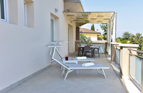Padenghe sul Garda Apartment | Ginkgo | Garda Bloom Holiday Apartments at Lake Garda