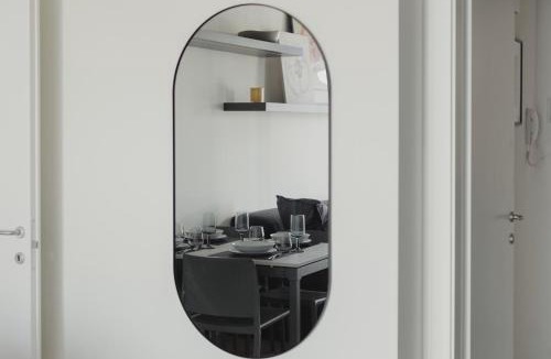 Lorenteggio Apartment | GoHost - Modern and Bright Apartments with Terrace and Balcony