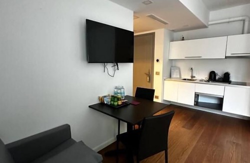 Segrate Hotel | GRANDI 32 Boutique Residence
