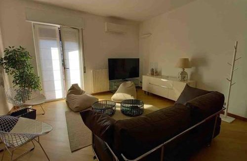 Erba Apartment | Grazioso appartamento vicino al Lago di Como