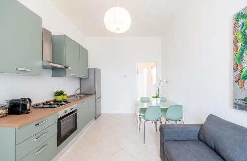 Musocco Apartment | Green Certosa - Bright & Modern - 2 Steps from Train Station by InnStay