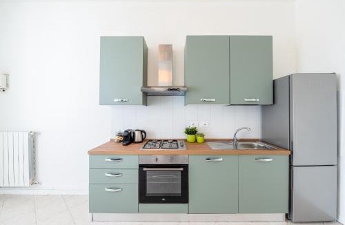Musocco Apartment | Green Certosa - Bright & Modern - 2 Steps from Train Station by InnStay