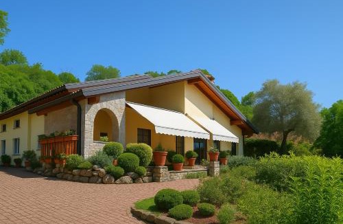 Besozzo Villa | Green Hill Property