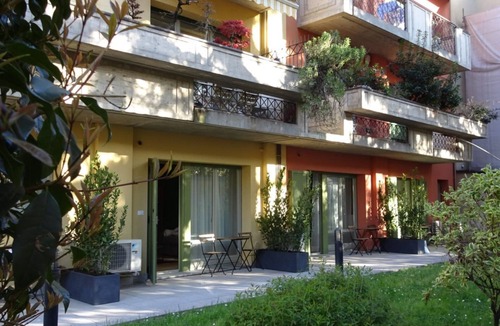 Borgo San Leonardo House | Green Life Elegant Studio in Donizetti residence