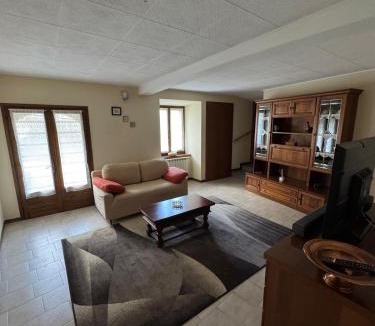 Esmate Apartment | Gringo's Paradise apartment