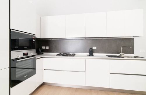 Ripamonti Corvetto Apartment | GuestHost - Cozy & Bright Apartment X3