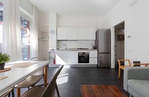 Foppette Apartment | GuestHost - Industrial Design Apt near M4 Tolstoy