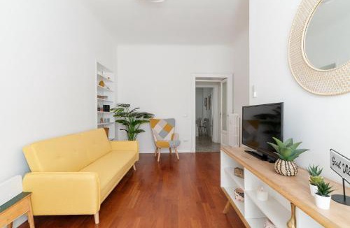 Tricolore Apartment | GuestHost - MM4 Tricolore Charming Apartment