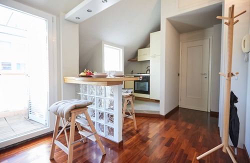 Milan Apartment | GuestHost - Studio con Balcone per 2 persone
