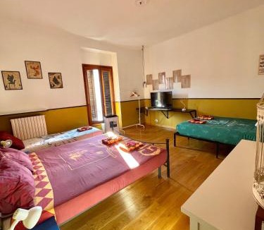 Zona Farini Apartment | Harry Potter House - 10 min to Centrale