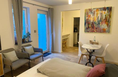 Munchen District Apartment | Helle Souterrainwohnung mit Komfort