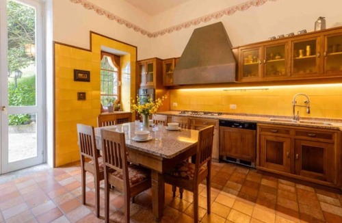 Lanzo d'Intelvi Villa | Herrliche Historische Villa