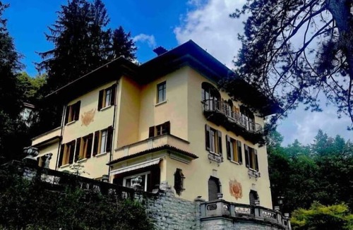 Lanzo d'Intelvi Villa | Herrliche Historische Villa