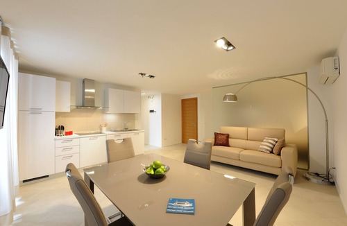 Limone sul Garda Apartment | HISTORIC CENTER BEAUTIFUL LEMON HOLIDAY - App. 1 ROOM