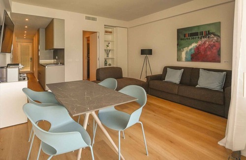 San Felice del Benaco Apartment | Holiday apartment with air conditioning, internet and balcony with lake view