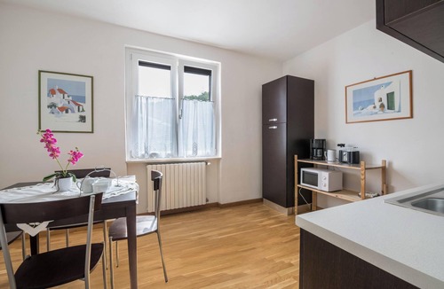Toscolano Maderno Apartment | Holiday Apartment Al Agave Sopra with Mountain View, Lake View