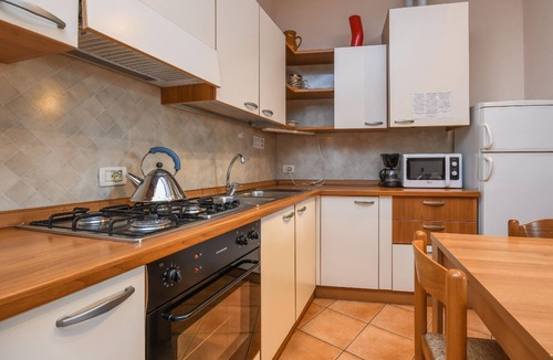 Moniga del Garda Apartment | Holiday apartment Moniga del Garda for 1 - 6 persons with 2 bedrooms - Holiday apartment