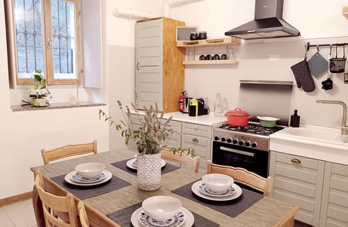 Lecco Apartment | Holiday Apartment "Cà Mà Holiday Lecco - Lake Como" with Wi-Fi