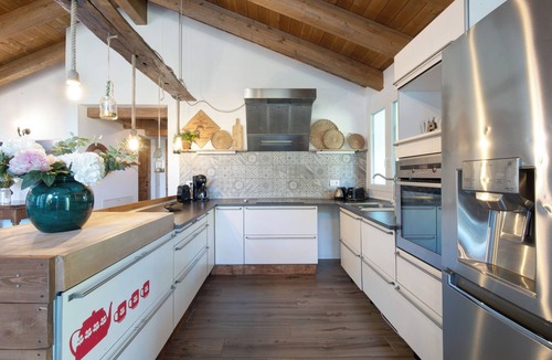 Argegno Apartment | Holiday Apartment "Casa Storica In Fattoria" with Mountain View, Private Garden & Wi-Fi