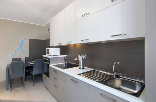 Colico Piano Apartment | Holiday Apartment "Colico Center" with Lake View & Wi-Fi