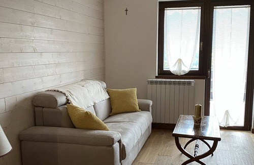 Angolo Terme Apartment | Holiday Apartment 'Colle Vareno con vista' with Mountain View, Terrace & Balcony