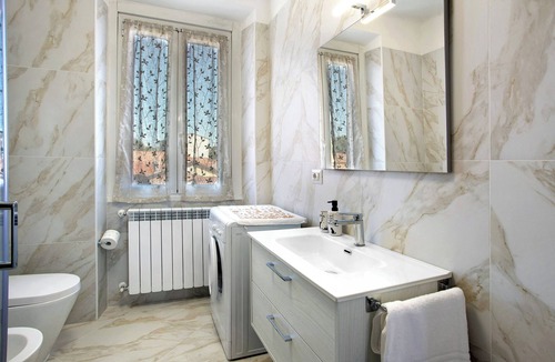 Nova Milanese Apartment | Holiday Apartment "Casa Global Atlantica" with Balcony & Wi-Fi