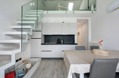 Lierna Apartment | Holiday Apartment "Le Coccinelle Home Bilocale Lierna" with a View of Lake Como and Wi-Fi