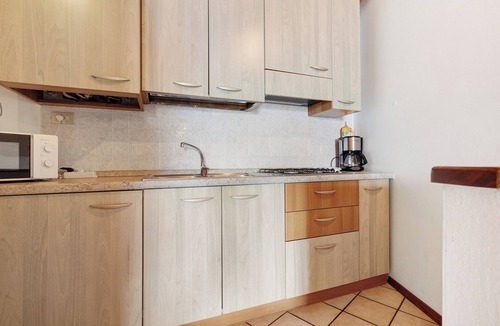 Oldesio Apartment | Holiday Apartment 'Rustico Spagnol 4' with Lake View, Pool & Wi-Fi