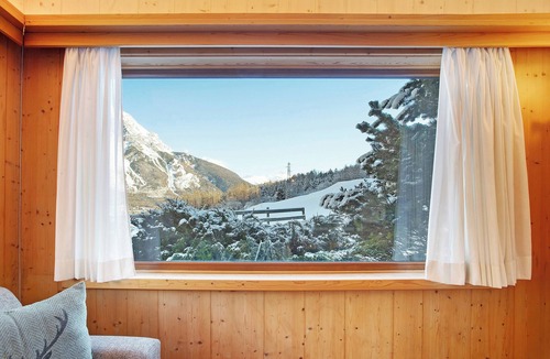 Valdidentro Apartment | Holiday Apartment "Tra-Monti E Mare" with Mountain View, Private Terrace & Sauna