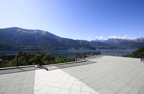 Dorio Apartment | Holiday apartment with Wi-Fi and terrace or small garden