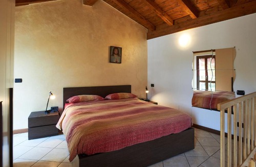 Calozzo House | Holiday Home Alex by Interhome