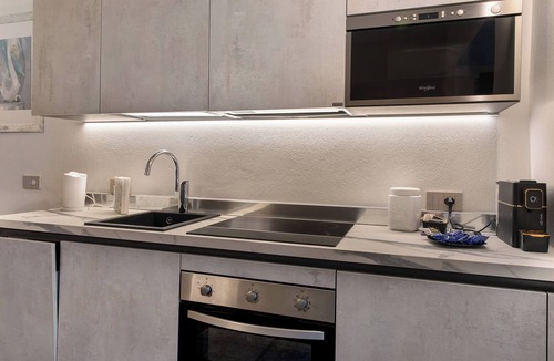 Valtellina House | Holiday Home 'Bianco' with Mountain View, Wi-Fi and Air Conditioning