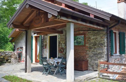 Castello House | Holiday Home Casa Mulino by Interhome