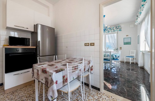 Villavetro House | Holiday Home 'Casa Vacanze Gran Panorama' with Lake View, Private Terrace and Wi-Fi